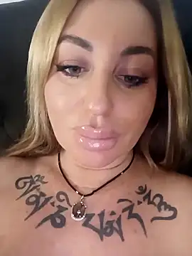 MiaMooly online show from 11.24.25