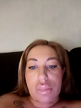 MiaMooly online show from 02.05.26