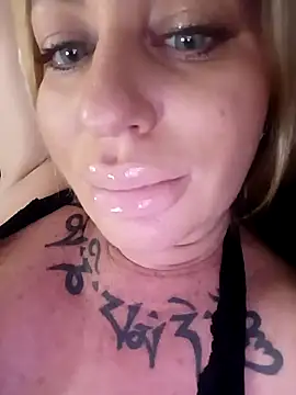 MiaMooly online show from 03.20.26