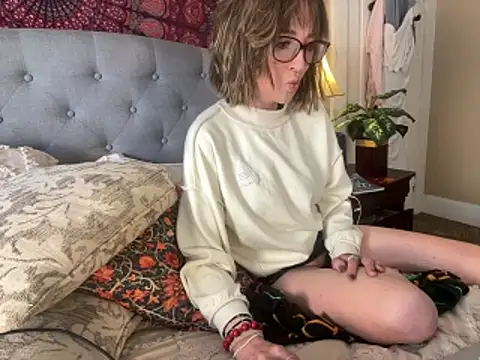 Snapshot of BrookiesLife chatting on 05.26.26 BrookiesLife online show from 05.26.26