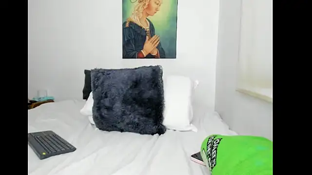 Snapshot of candy_jeremy11 chatting on 02.18.26 candy jeremy11 online show from 02.18.26