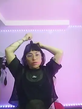 missfungi8 online show from 02.19.26