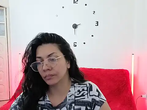 Snapshot of johana_collins chatting on 03.05.26 johana collins online show from 03.05.26