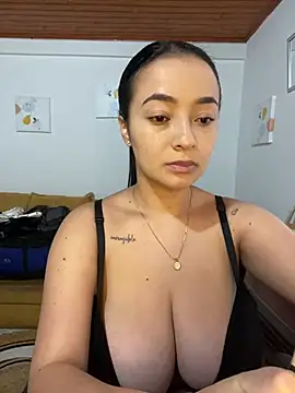 JulietaRiios online show from 04.18.26