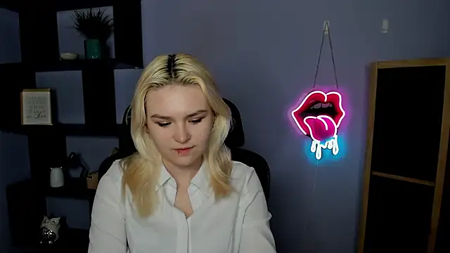 SweetLilyxo online show from 03.02.26