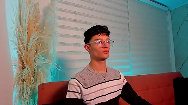 Snapshot of Patrick_Howland_ chatting on 03.01.26 Patrick Howland online show from 03.01.26