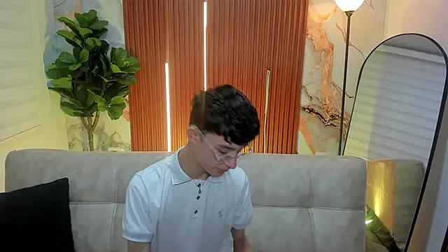 Patrick Howland  online show from 03.17.26