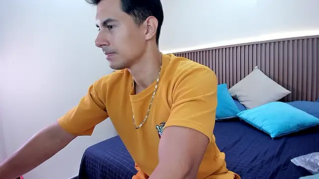 Snapshot of Mike_Conors chatting on 03.04.26 Mike Conors online show from 03.04.26