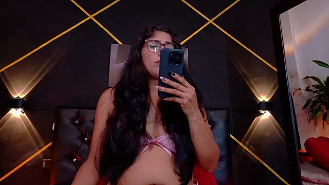 Snapshot of serena_kournikova chatting on 03.03.26 serena kournikova online show from 03.03.26