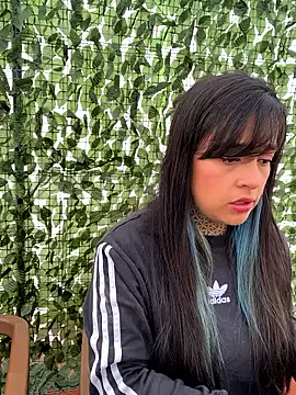 Annie Alicee online show from 02.07.26