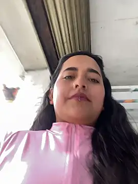 Annie Alicee online show from 07.10.26