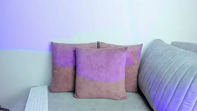 PamelaQueen  online show from 04.08.26