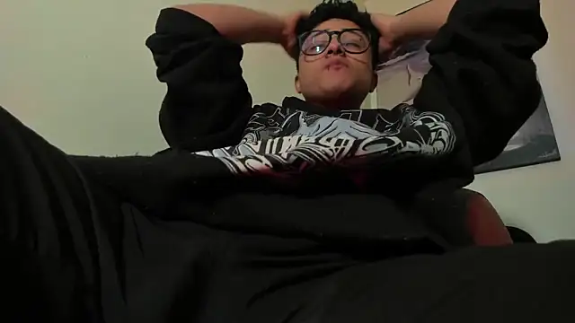 Snapshot of Adonibaskerville4 chatting on 02.12.26 Adonibaskerville4 online show from 02.12.26