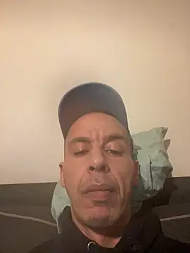 Snapshot of creativeX chatting on 02.12.26 creativeX online show from 02.12.26