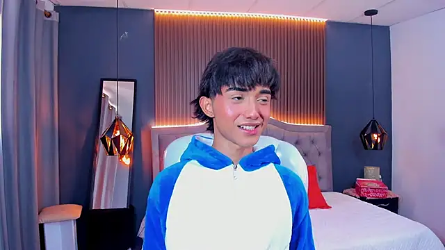 Noa 03 online show from 03.16.26