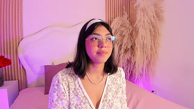 rebeca taylor online show from 02.20.26