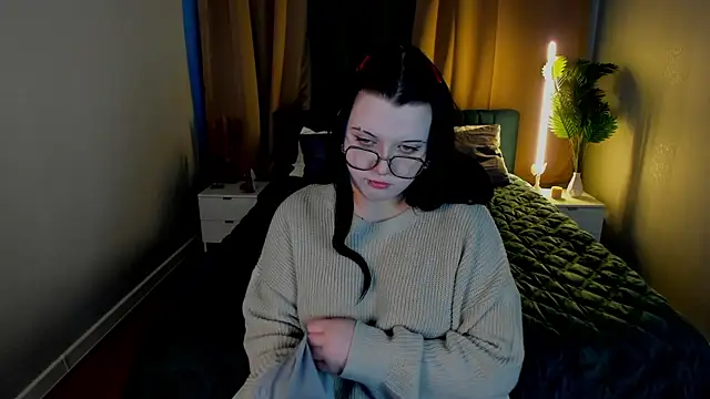 Snapshot of Kira_G0ld chatting on 02.26.26 Kira G0ld online show from 02.26.26