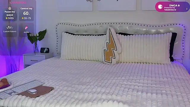 Snapshot of ViolettBaby chatting on 03.04.26 ViolettBaby online show from 03.04.26