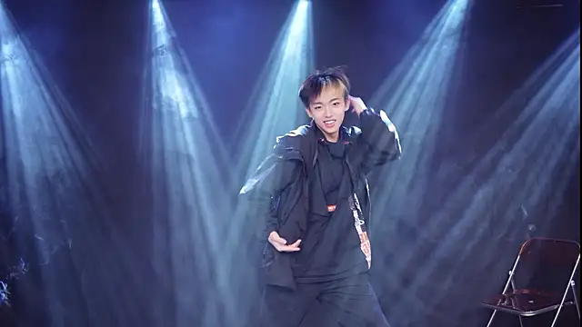 Snapshot of BTS-007 chatting on 03.04.26 BTS-007 online show from 03.04.26