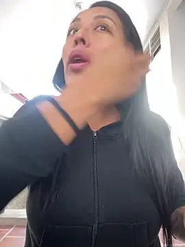 Snapshot of Emma_Sanz__ chatting on 03.04.26 Emma Sanz online show from 03.04.26