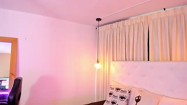 Snapshot of Demon_lala chatting on 02.10.26 Demon lala online show from 02.10.26