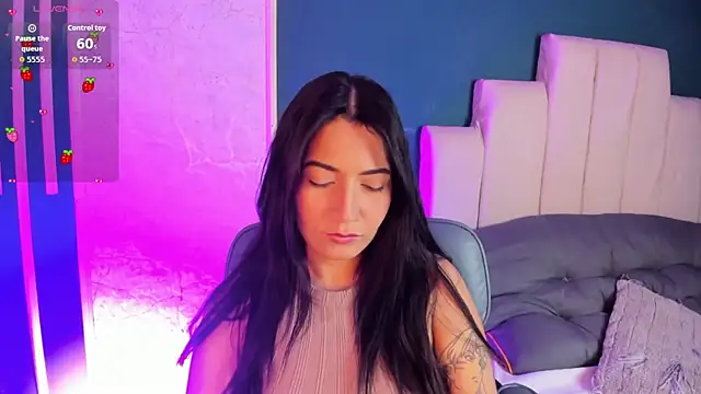 Adrienne   online show from 04.06.26