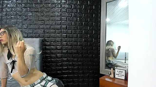 Calopezreal  online show from 02.23.26