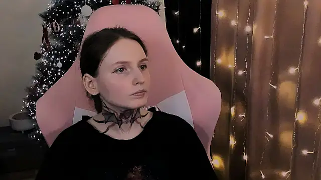 Snapshot of Onyxix chatting on 02.15.26 Onyxix online show from 02.15.26