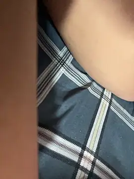 Miu Xinh online show from 02.10.26