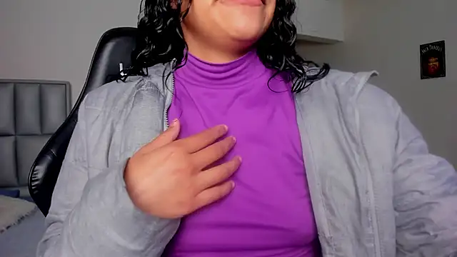 Julieta Parker online show from 04.18.26