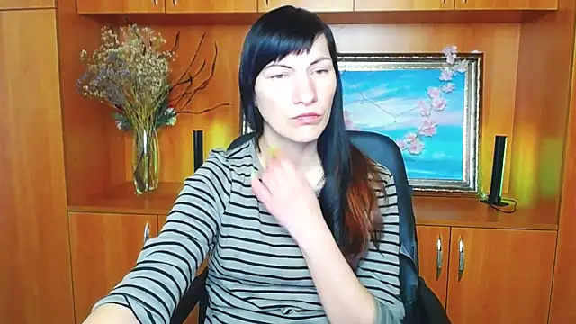 Snapshot of Rosalinda_ro chatting on 04.27.26 Rosalinda ro online show from 04.27.26