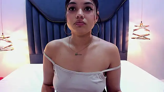 Snapshot of EmilyKartters chatting on 03.03.26 EmilyKartters online show from 03.03.26