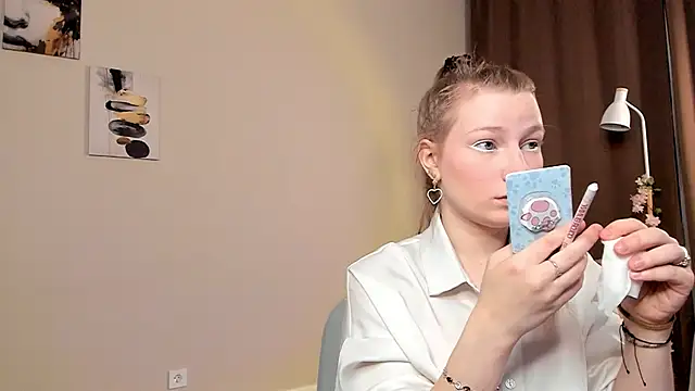 Snapshot of VictorMencia chatting on 03.04.26 VictorMencia online show from 03.04.26