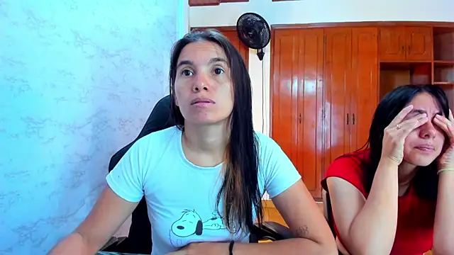 Emily and Soffy online show from 03.31.26