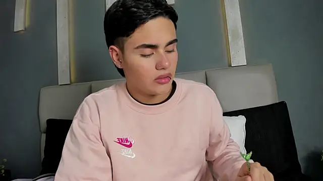 Snapshot of FemNoa chatting on 03.02.26 FemNoa online show from 03.02.26