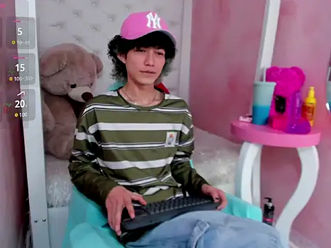 Snapshot of thanier_18 chatting on 02.17.26 thanier 18 online show from 02.17.26