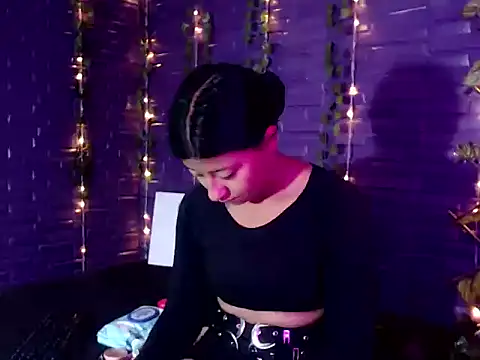 Vaneline2 online show from 04.21.26