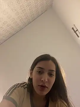 Mia rivers   online show from 04.18.26