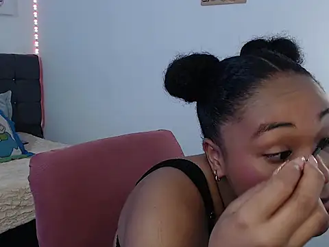 latin riahnna jp online show from 04.12.26