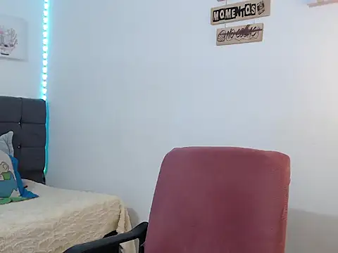 latin riahnna jp online show from 04.21.26