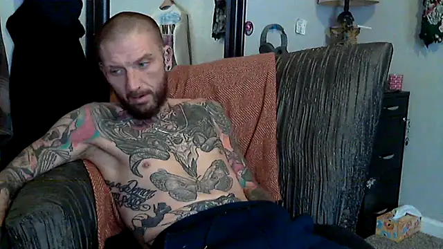 Snapshot of F_D_R_ chatting on 02.08.26 F D R online show from 02.08.26