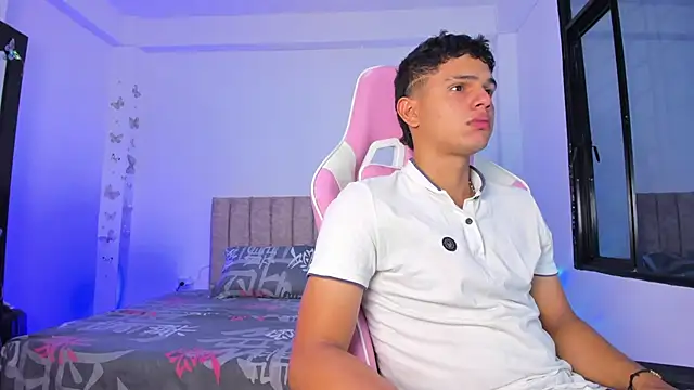 Snapshot of Adrian_Prime_ chatting on 03.03.26 Adrian Prime online show from 03.03.26