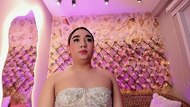 Snapshot of TSExoticFuck chatting on 03.04.26 TSExoticFuck online show from 03.04.26