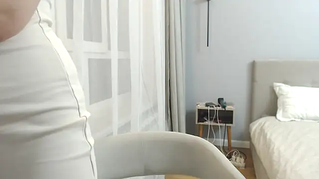 Snapshot of Tasiya chatting on 06.24.26 Tasiya online show from 06.24.26