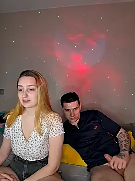 Snapshot of ToxyFoxyy chatting on 02.04.26 ToxyFoxyy online show from 02.04.26