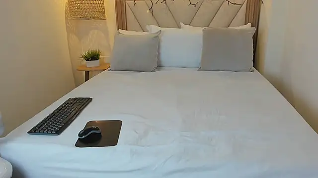 LisaLain online show from 03.11.26