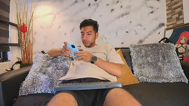 Max Hornye online show from 04.10.26