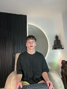 ARON LUXX online show from 02.08.26