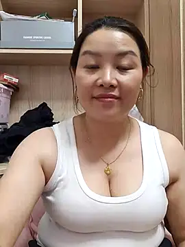 Snapshot of Jennie_dogy chatting on 06.09.26 Jennie dogy online show from 06.09.26