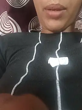 Snapshot of komalsharma99 chatting on 06.10.26 komalsharma99 online show from 06.10.26